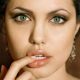 Angelina Jolie et sa bouche pulpeuse